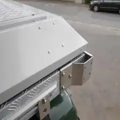 <p data-end="170" data-start="0">Ska du montera Alu-Cab Awning p&aring; Alu-Cab Expedition 3 &auml;r det detta kit du beh&ouml;ver f&ouml;r en smidig och enkel montering. Passar b&aring;de p&aring; h&ouml;ger och v&auml;nster sida av takt&auml;ltet.</p>

<p data-end="212" data-start="172">F&auml;stena &auml;r tillverkade i rostfritt st&aring;l.</p>
