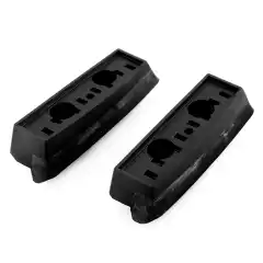 <p data-end="366" data-start="71">Yakima LockNLoad Fitting Kit Land Cruiser &auml;r ett <strong data-end="168" data-start="120">specialanpassat monteringskit med sex f&auml;sten</strong> f&ouml;r att f&auml;sta Yakima-lastsystem direkt p&aring; taket p&aring; Toyota Land Cruiser. F&auml;stena monteras mellan fordonets tak och fotsetet och ger en <strong data-end="342" data-start="303">stabil och l&aring;gprofilerad inf&auml;stning</strong> utan behov av takrails.</p>

<p data-end="596" data-start="368">Detta 6-pack &auml;r s&auml;rskilt l&auml;mpat f&ouml;r <strong data-end="435" data-start="404">helplattformsinstallationer</strong>, som Yakima Platform B eller st&ouml;rre, och rekommenderas n&auml;r du planerar att <strong data-end="557" data-start="511">lasta tyngre utrustning eller k&ouml;ra offroad</strong> d&auml;r maximal styrka och s&auml;kerhet kr&auml;vs.</p>

<p data-end="624" data-start="603"><br />
<strong data-end="624" data-start="607">Bra att veta:</strong></p>

<ul>
	<li data-end="681" data-start="628">Monteringssats med 6 f&auml;sten f&ouml;r Toyota Land Cruiser</li>
	<li data-end="739" data-start="684">Monteras direkt mellan tak och fotset &ndash; utan takrails</li>
	<li data-end="792" data-start="742">Avsett f&ouml;r fullstora plattformar och tyngre last</li>
	<li data-end="845" data-start="795">Stabil och bilspecifik inf&auml;stning med l&aring;g profil</li>
	<li data-end="922" data-start="848">Kompatibel med Yakima LockNLoad-plattformar (t.ex. Platform B och upp&aring;t)</li>
	<li data-end="980" data-start="925">Ger extra s&auml;kerhet vid offroadk&ouml;rning och tung packning</li>
</ul>
