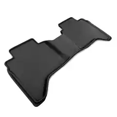 <p>Alla bilar behöver golvmattor - om du har gummimattor som är ordentligt utformade samlar de upp vatten och smuts från skor och allt du tar med dig in i bilen. Med mattorna från Arctic Trucks kan du enkelt ta bort allt vatten och smuts du en gång förde in. Dessa mattor är av hög kvalitet. Mattorna passar mycket bra till bilen. De är tillverkade i gummi och är vattentäta, vilket gör dem lätta att hålla rena. De tål tuff användning.</p>
<br>
<br>
<strong>Mattorna tål vatten, lera, snö, is, grus och löv - när du vill göra dem rena igen kan du tvätta dem med högtryckstvätt.</strong>
<br>
<br>NB! Detta är en matta för baksätet. Passar modellår 2012 och nyare