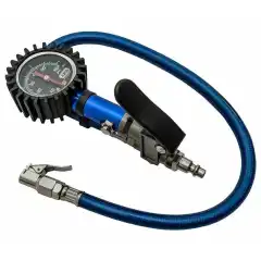 <p data-end="387" data-start="98"><strong>Snabb, exakt och byggd f&ouml;r tuffa tag</strong> &ndash; ARB:s d&auml;ckinflator &auml;r det perfekta verktyget f&ouml;r<strong> p&aring;litlig d&auml;ckfyllning</strong> direkt fr&aring;n din kompressor. Med en integrerad analog m&auml;tare f&aring;r du tydlig &ouml;verblick &ouml;ver trycket, och den robusta konstruktionen g&ouml;r den till en favorit bland offroad-entusiaster.</p>

<p data-end="508" data-start="389">Passar ARB-kompressorer med US-standardanslutning, men kan ocks&aring; enkelt anpassas med valfri 1/4" NPT-g&auml;ngad anslutning.</p>

<p data-end="535" data-start="510"><strong data-end="535" data-start="510">F&ouml;rdelar:</strong></p>

<ul>
	<li data-end="583" data-start="538">Analog tryckm&auml;tare med solid m&auml;ssingsmekanism</li>
	<li data-end="619" data-start="586">Skyddande gummih&ouml;lje runt m&auml;taren</li>
	<li data-end="657" data-start="622">Slitstark, PVC-bekl&auml;dd fl&auml;tad slang</li>
	<li data-end="691" data-start="660">Luftutsl&auml;ppsknapp f&ouml;r deflation</li>
	<li data-end="745" data-start="694">Inv&auml;ndig luftventil som st&auml;nger av fl&ouml;det vid behov</li>
	<li data-end="792" data-start="748">Klassisk Bourdon-r&ouml;rdesign f&ouml;r exakt m&auml;tning</li>
</ul>

<p><br />
 </p>
